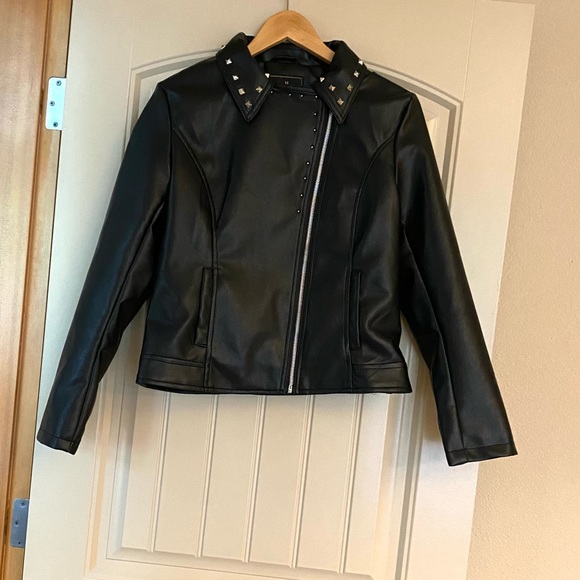 NWT leather jacket - Picture 2 of 6